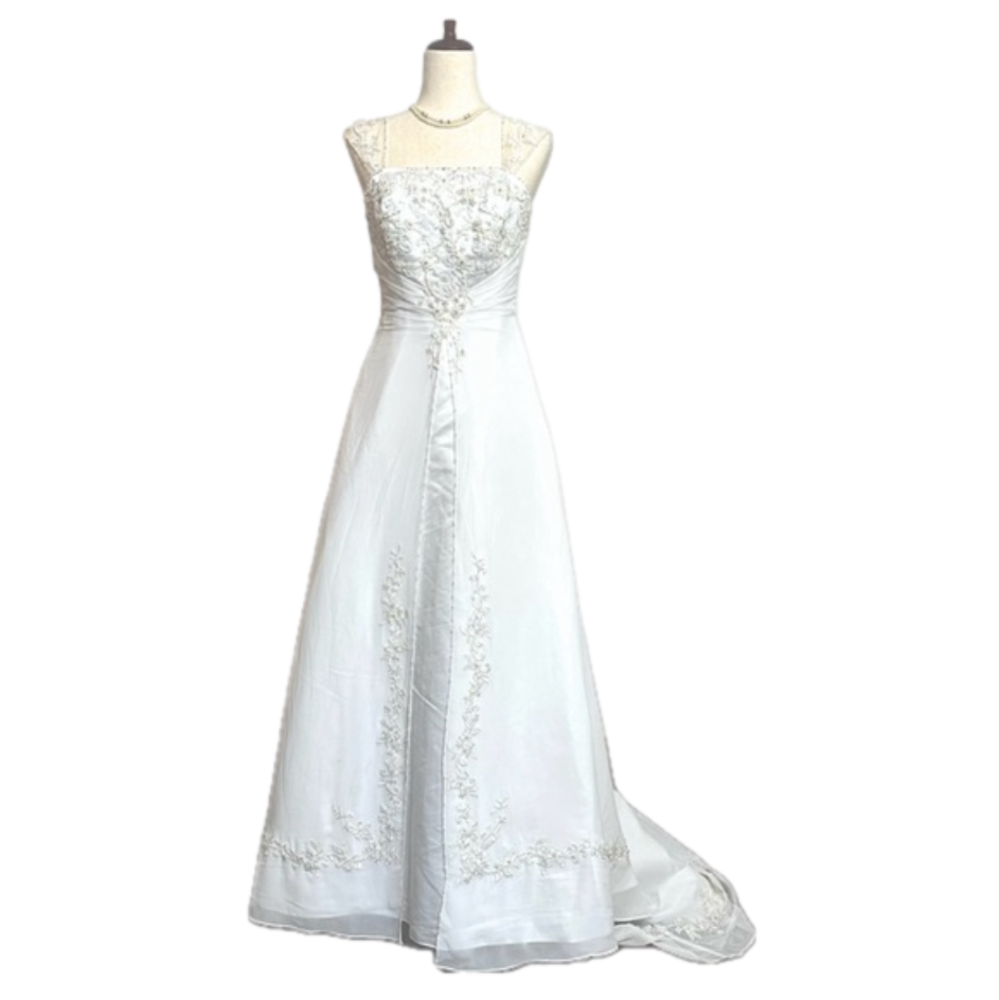 Cap Sleeve Satin A-line Wedding Gown in White